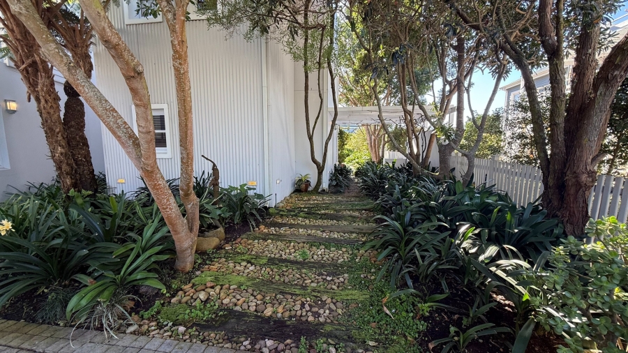To Let 2 Bedroom Property for Rent in Thesen Islands Western Cape